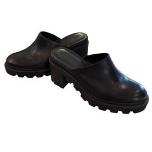 Gianna‎ Bini GB End-Game Leather Platform Lug Mules Size 9.5 Chunky Clogs Y2K